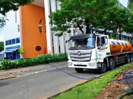 Dịch vụ thu gom bùn thải công nghiệp Hòa Phát giá tốt, chất lượng cao