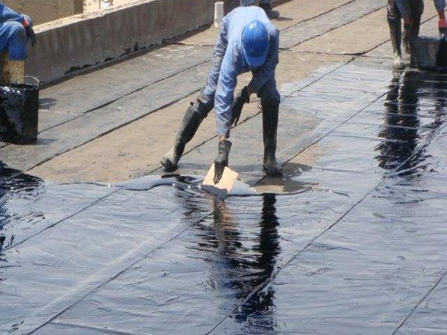 su-dung-nhua-duong-de-chong-tham