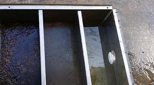 Xử l&yacute; nước thải bằng bể t&aacute;ch dầu