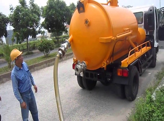 Xe để h&uacute;t bể mỡ