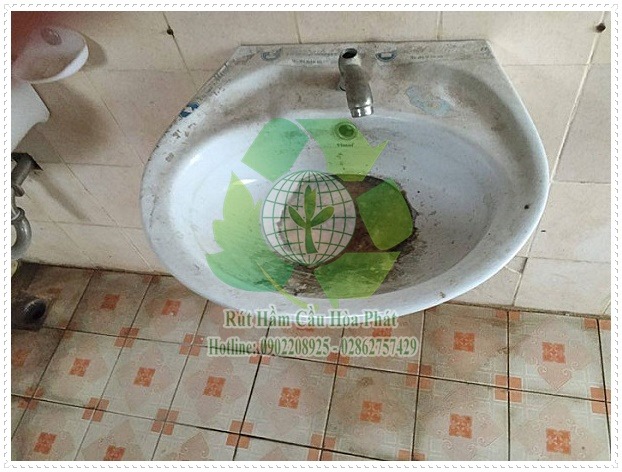 m&ugrave;i h&ocirc;i nh&agrave; vệ sinh chung cư