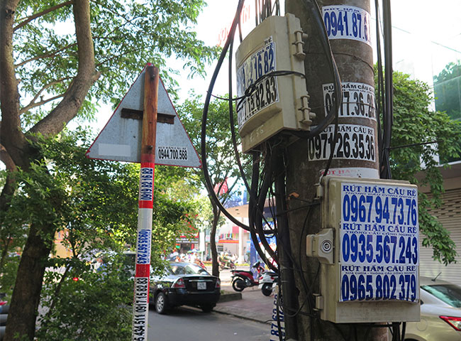 Th&ocirc;ng bồn cầu th&agrave;nh phố T&acirc;n An BH 3 năm, gi&aacute; 100K 