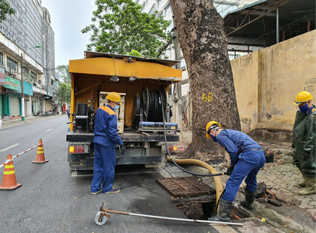 Th&ocirc;ng bồn cầu th&agrave;nh phố T&acirc;n An BH 3 năm, gi&aacute; 100K 