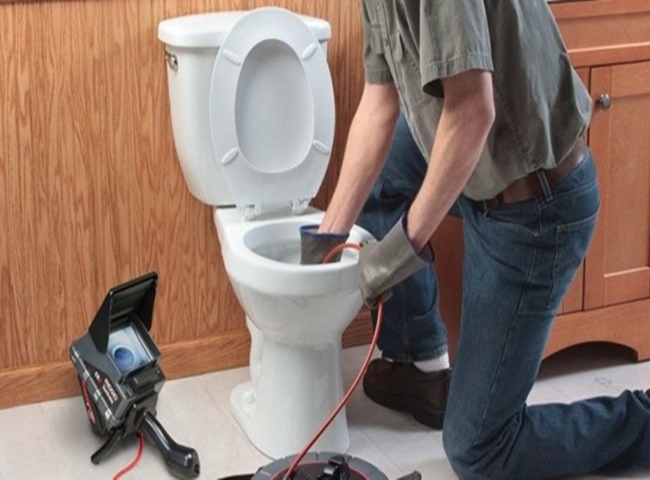 Th&ocirc;ng bồn cầu huyện Bến Lức BH 3 năm, gi&aacute; 100K