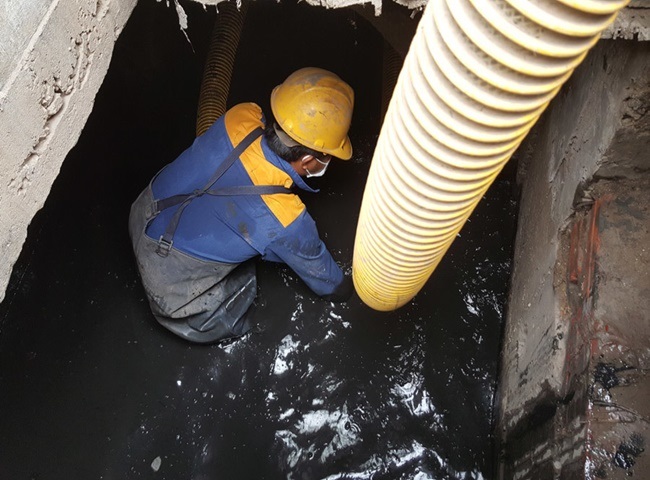 Th&ocirc;ng cống nghẹt huyện Cần Giuộc ưu đ&atilde;i 100K - LH: 090 220 8925