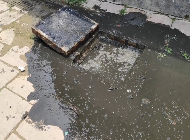 Th&ocirc;ng cống nghẹt huyện Thạnh H&oacute;a gi&aacute; 100K - LH: 090 220 8925