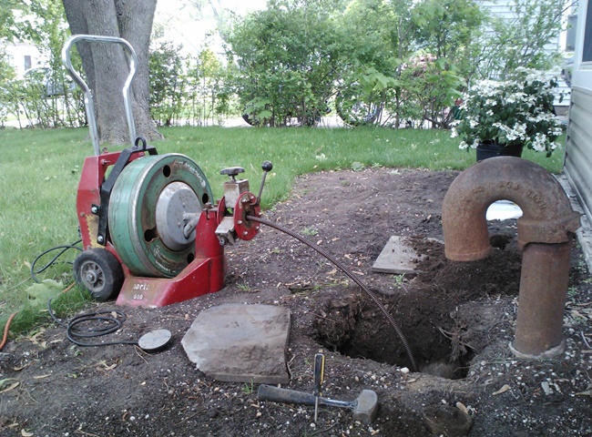 Th&ocirc;ng cống nghẹt huyện Thạnh H&oacute;a gi&aacute; 100K - LH: 090 220 8925