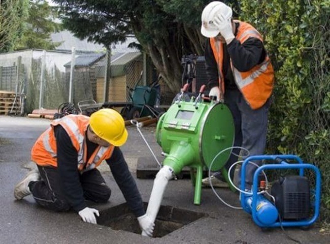 Th&ocirc;ng cống nghẹt huyện Thủ Thừa BH 3 năm - LH: 090 220 8925